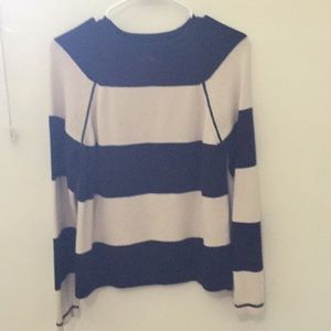 Black and cream relativity small sweater